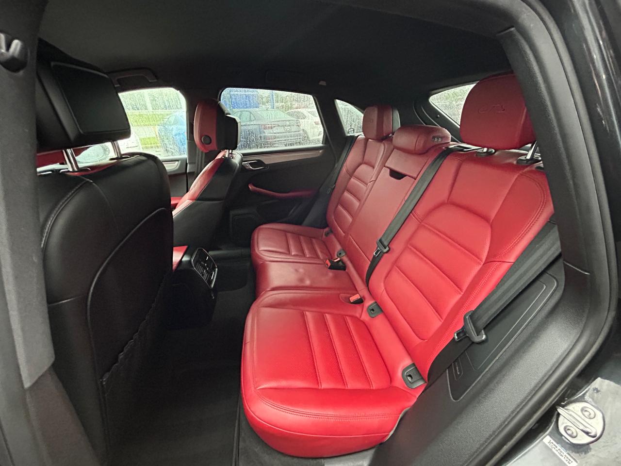 2017 Porsche Macan GTS - Photo #7