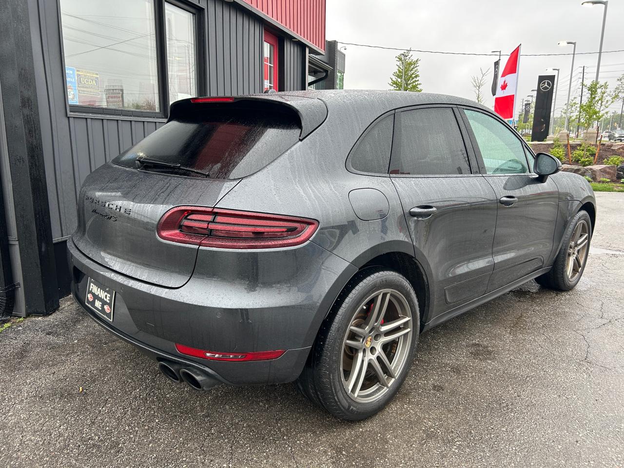 2017 Porsche Macan GTS - Photo #4