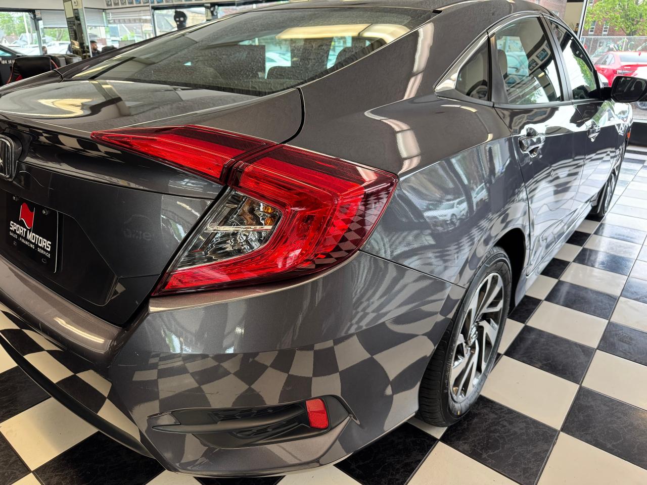 2018 Honda Civic EX+New Tires+Roof+Adaptive Cruise Photo97