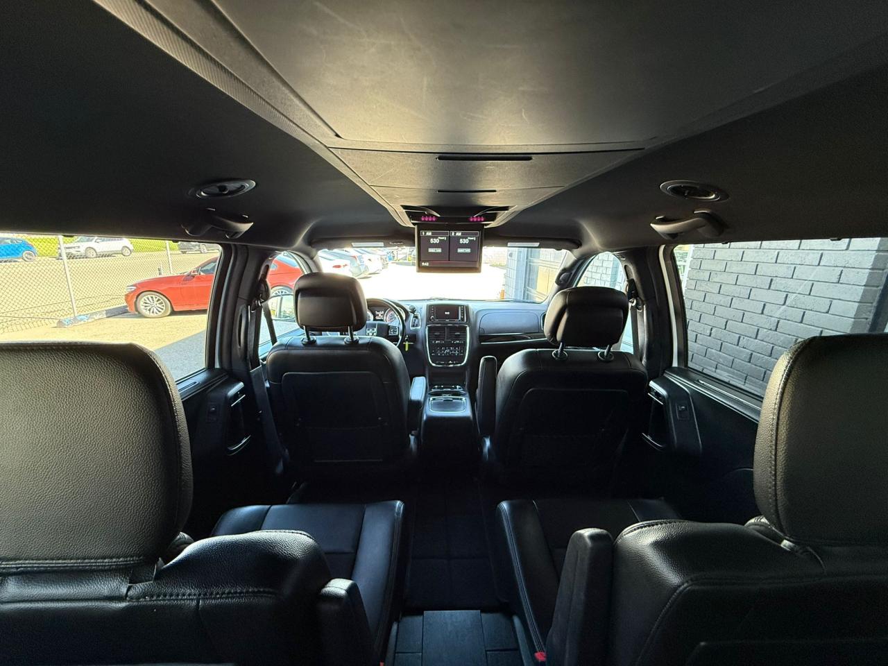 2020 Dodge Grand Caravan SXT Premium Plus - Photo #12