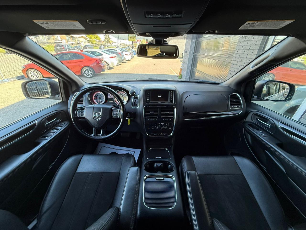 2020 Dodge Grand Caravan SXT Premium Plus - Photo #13