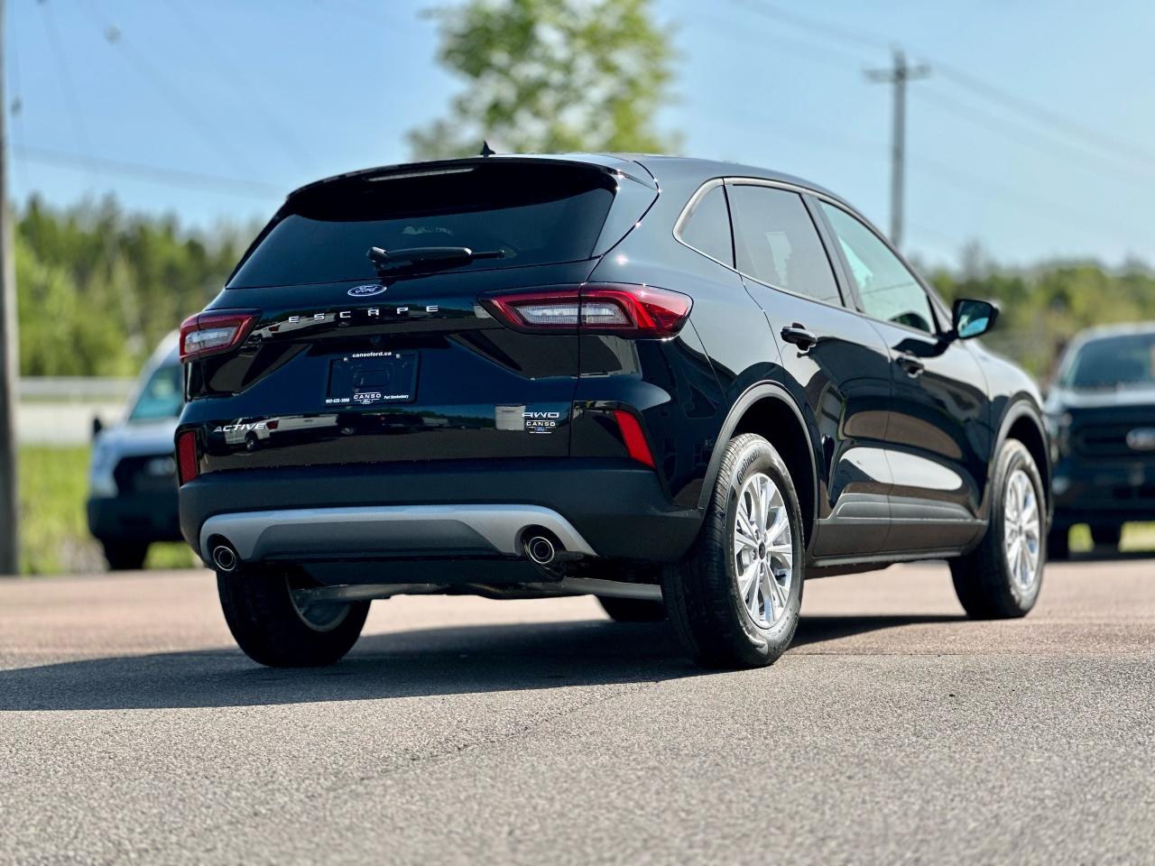 2025 Ford Escape Active AWD Photo5
