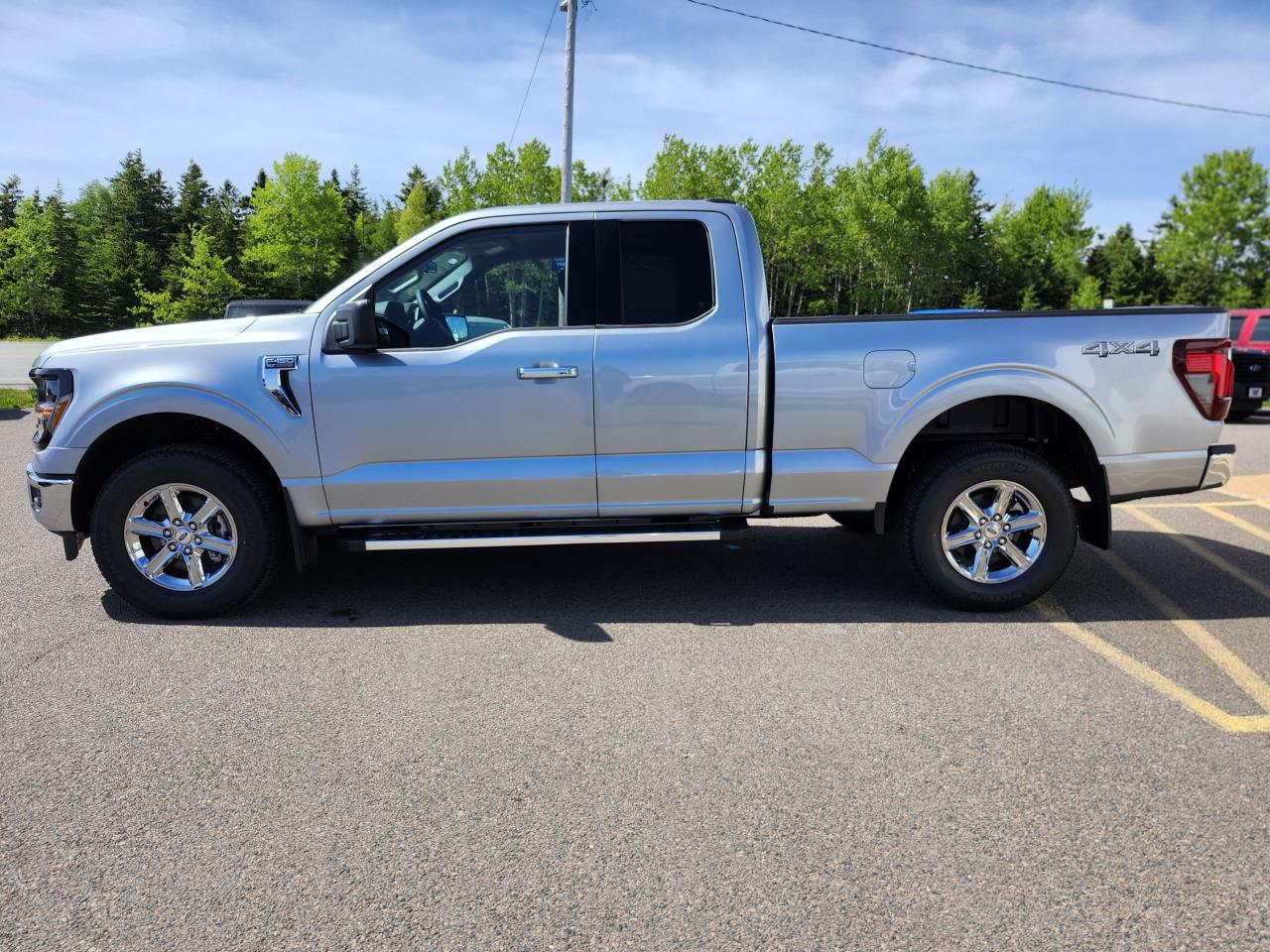 2025 Ford F-150 XLT 4WD SUPERCAB 6.5' BOX Photo5