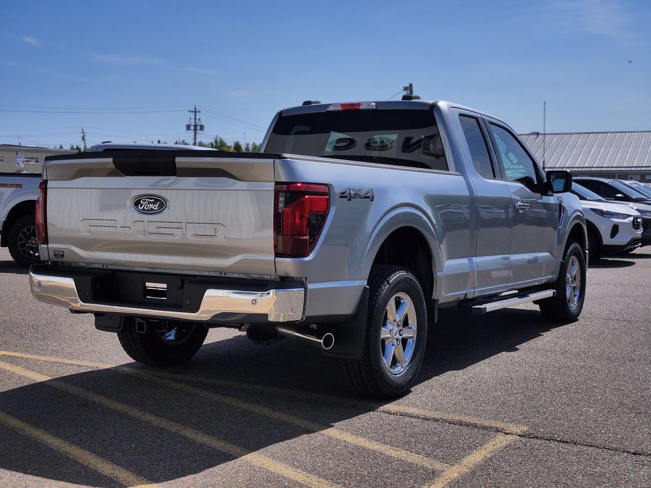 2025 Ford F-150 XLT 4WD SUPERCAB 6.5' BOX Photo5