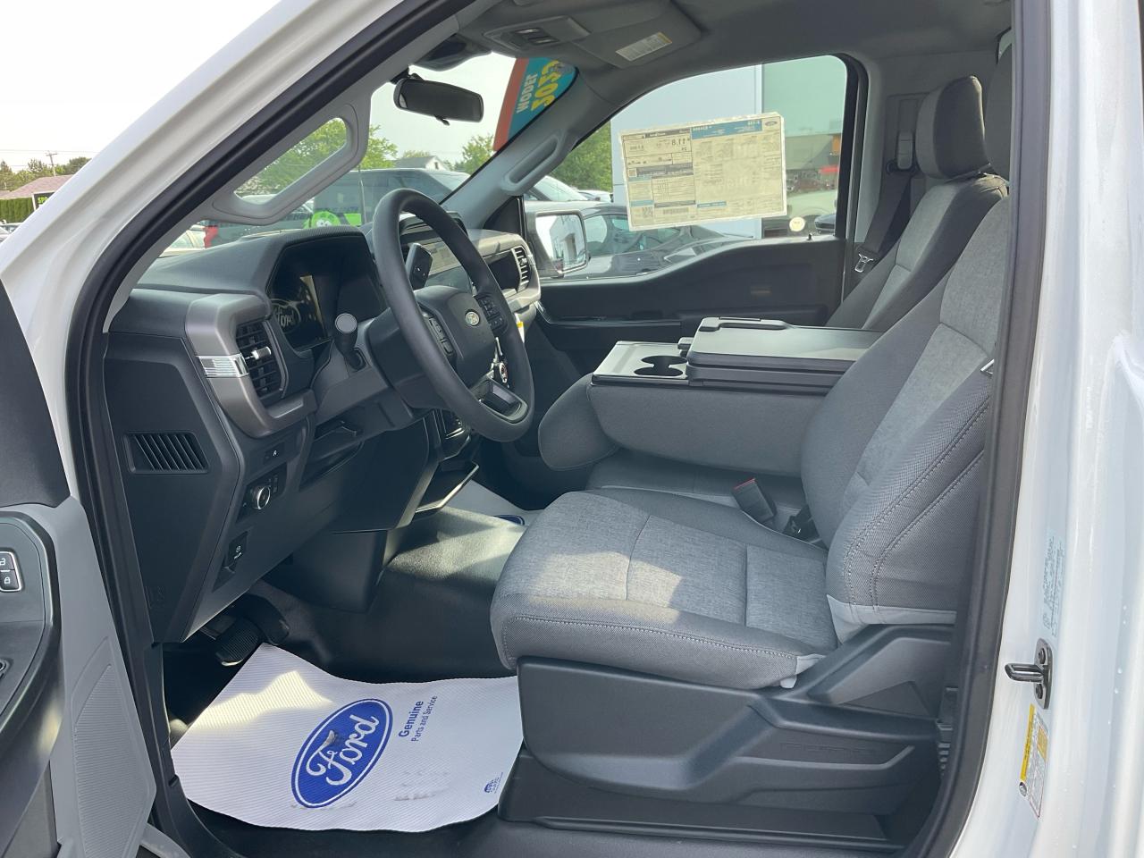 2025 Ford F-150 XL Photo5