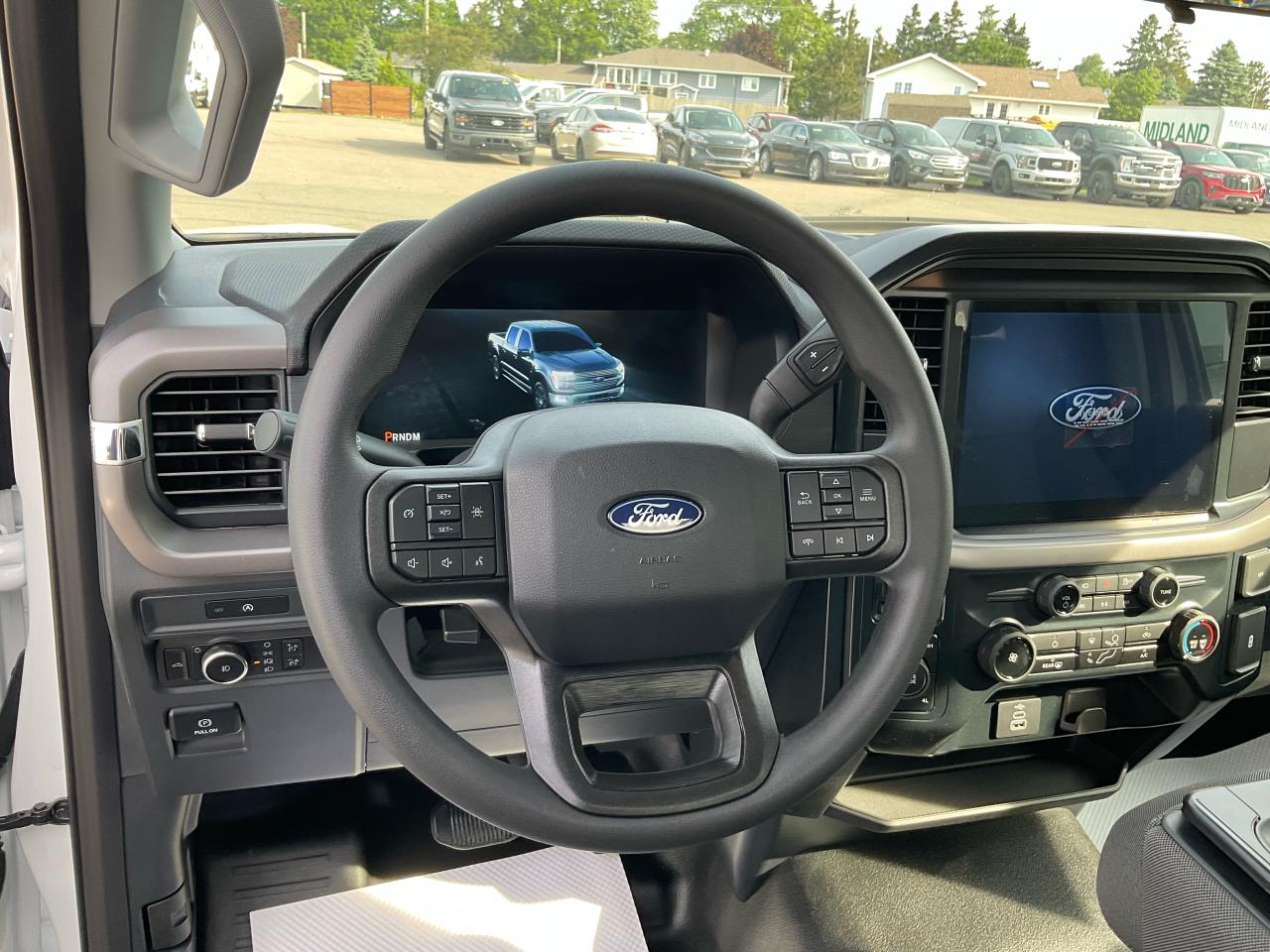 2025 Ford F-150 XL Photo5