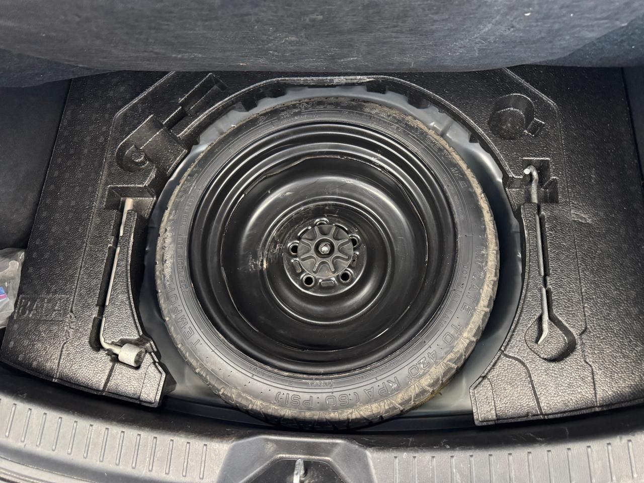 2017 Mazda MAZDA3 GX+Camera+New Tires+New Brakes+A/C+6 SPEED - Photo #47