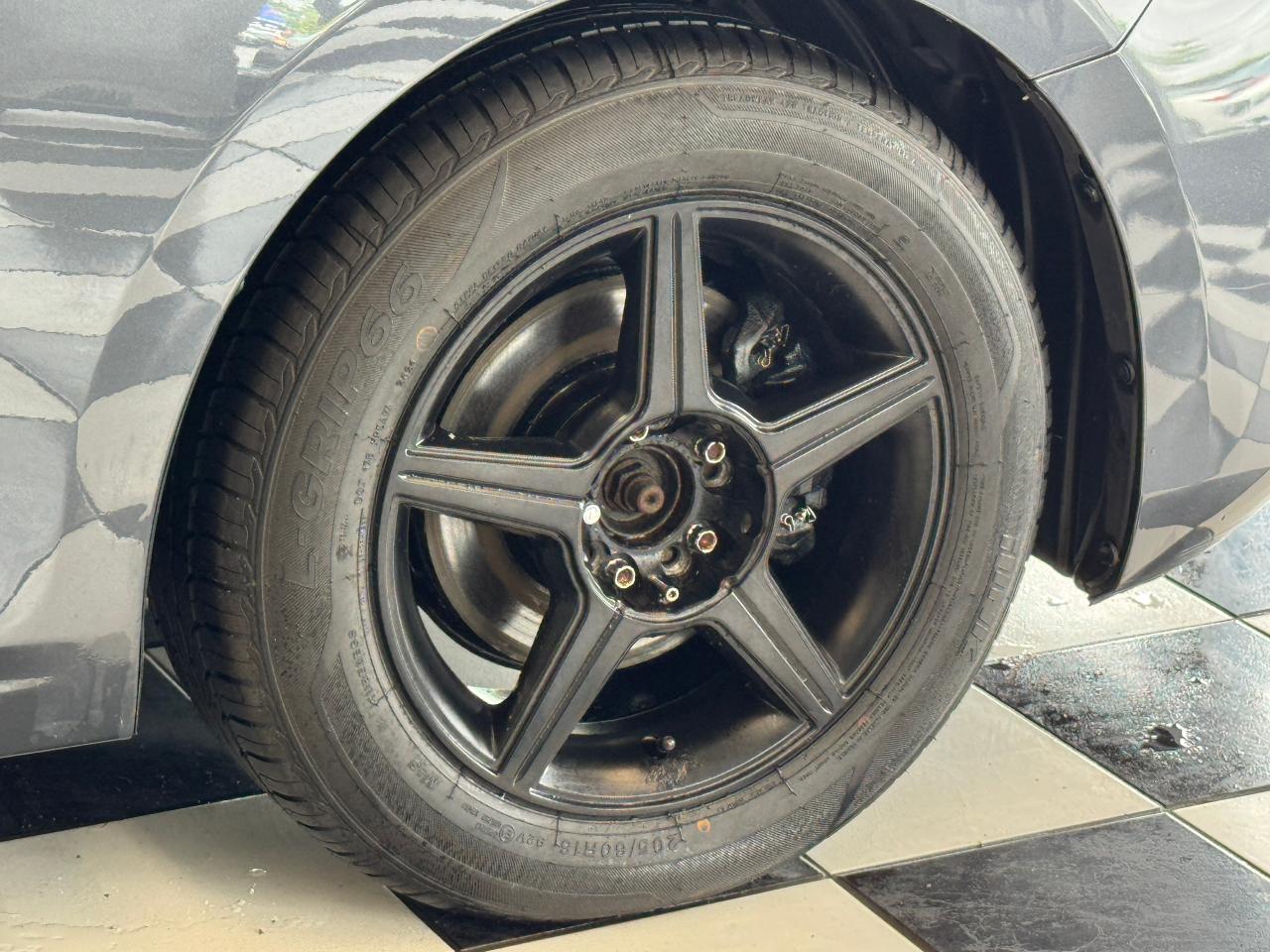 2017 Mazda MAZDA3 GX+Camera+New Tires+New Brakes+A/C+6 SPEED - Photo #46