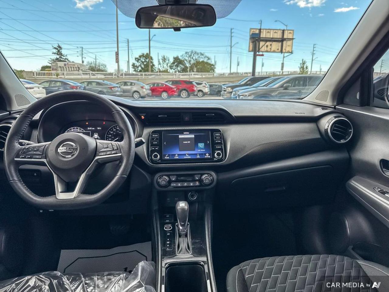 2021 Nissan Kicks SV / HEATED SEATS / BLUETOOTH / CRUISE / AUTO - Photo #11