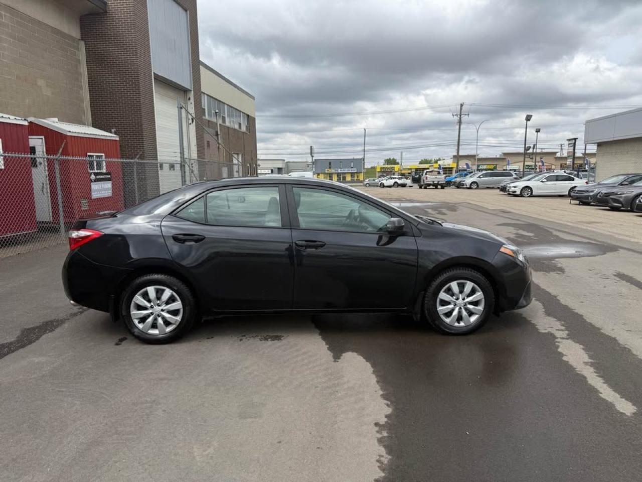 2016 Toyota Corolla LE - Photo #5