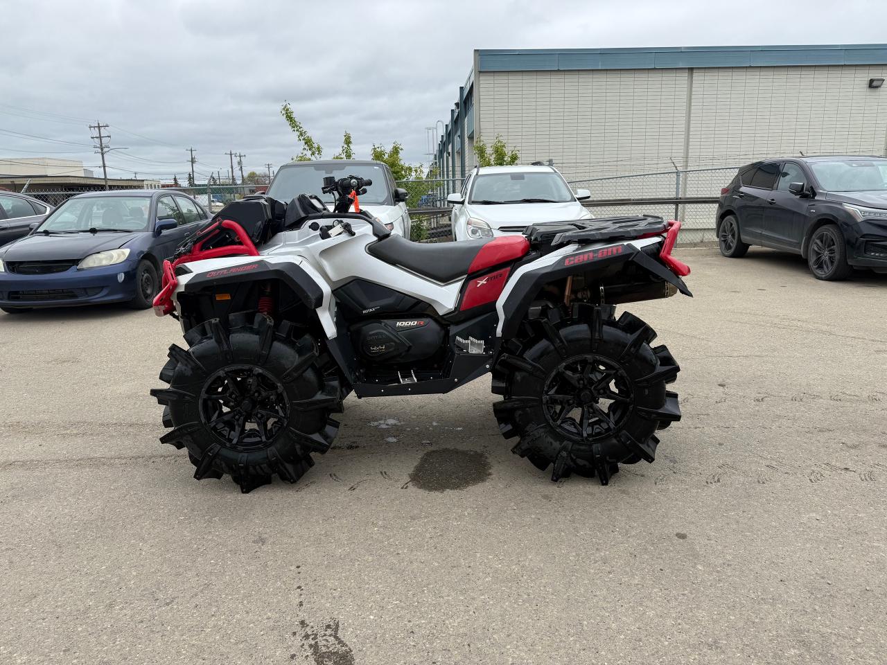 2024 Can-Am Outlander 1000R XMR  - Photo #2
