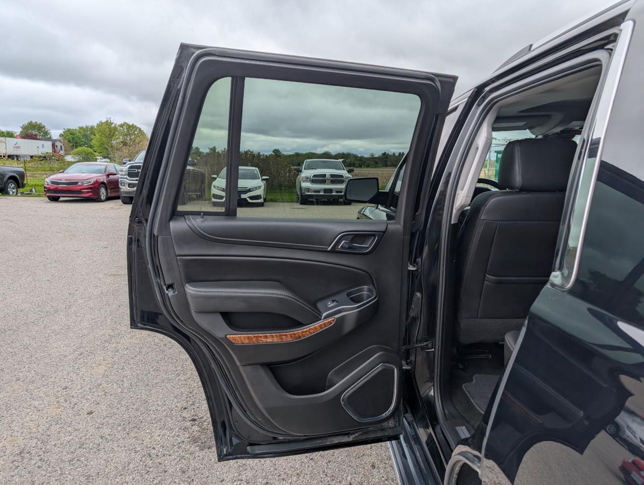 2017 Chevrolet Tahoe Premier - Photo #17