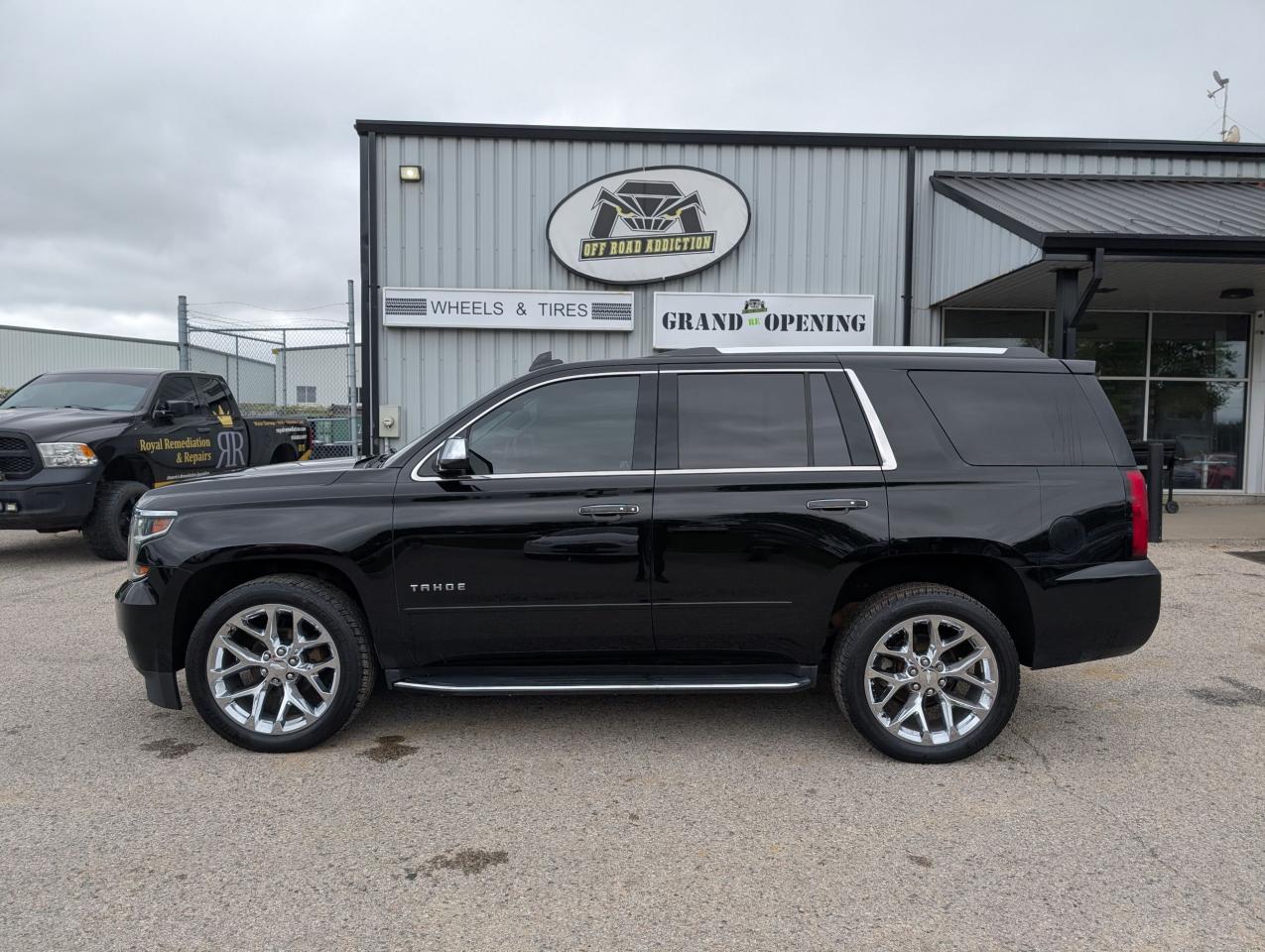 2017 Chevrolet Tahoe Premier - Photo #2