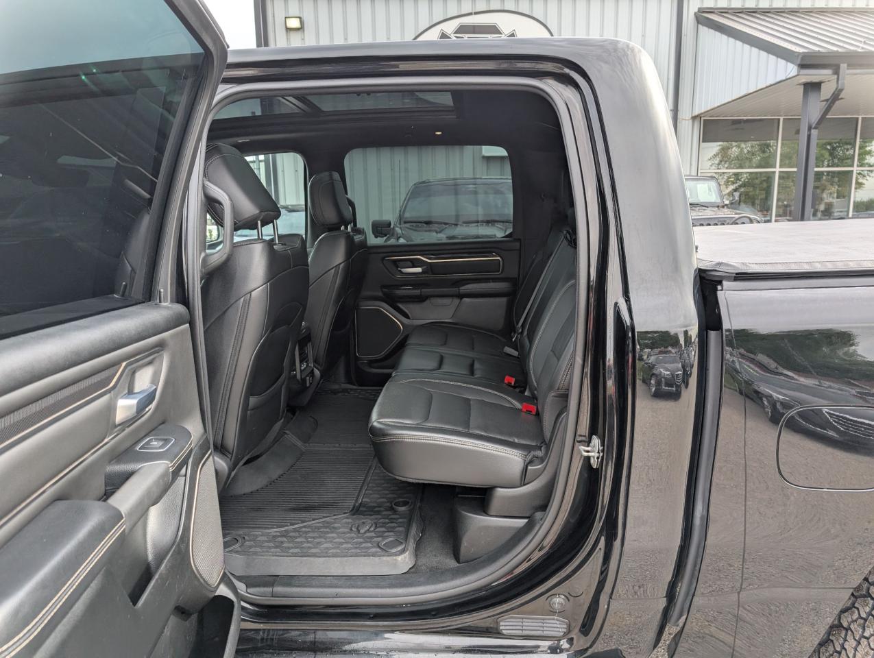 2021 RAM 1500 SPORT 4X4 CREW CAB 5'7" BOX - Photo #15