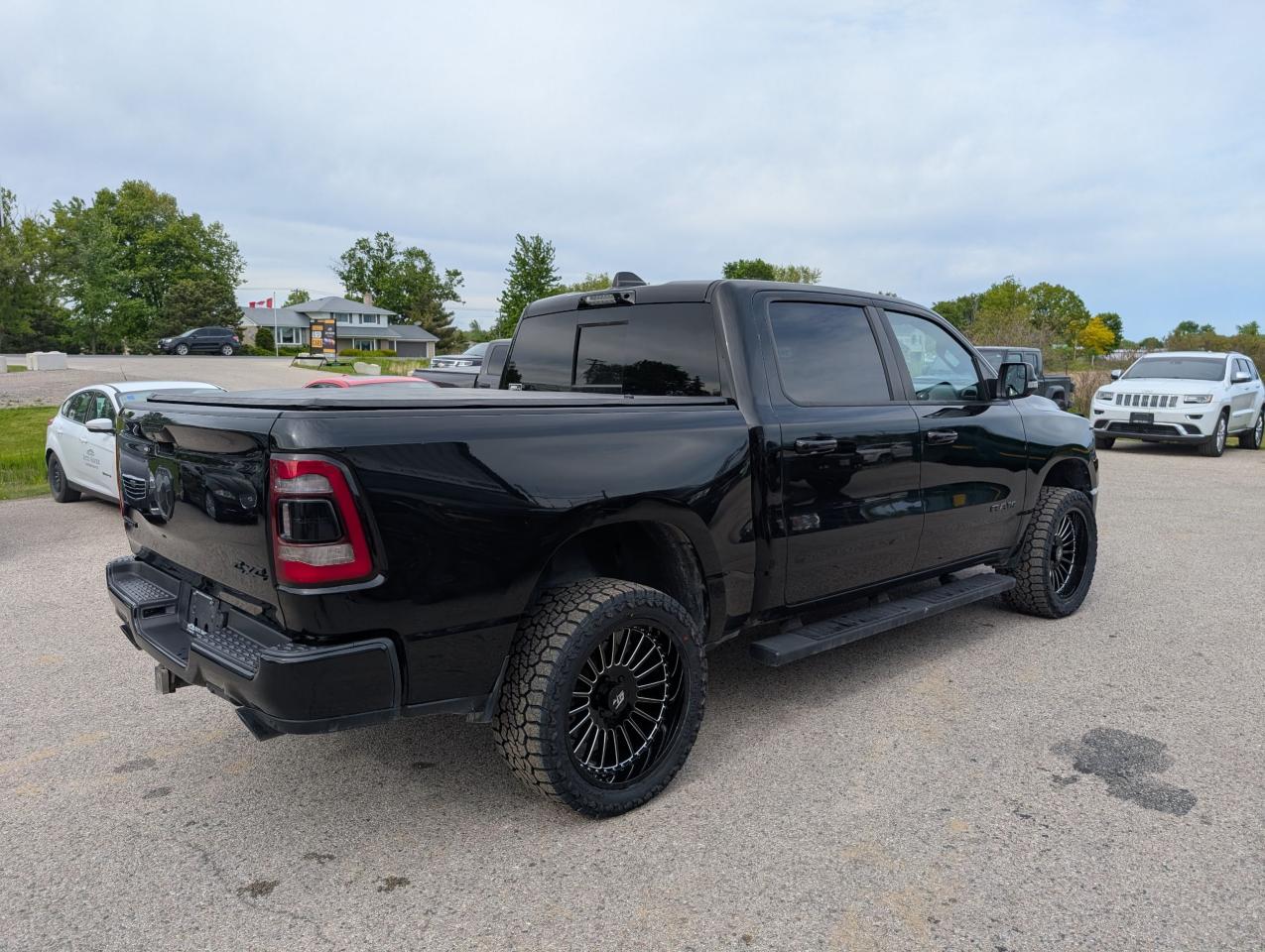 2021 RAM 1500 SPORT 4X4 CREW CAB 5'7" BOX - Photo #5