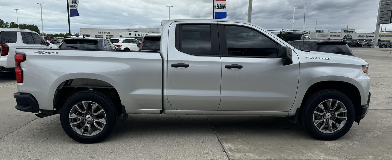 2022 Chevrolet Silverado 1500 4WD Double Cab 147" Work Truck Photo