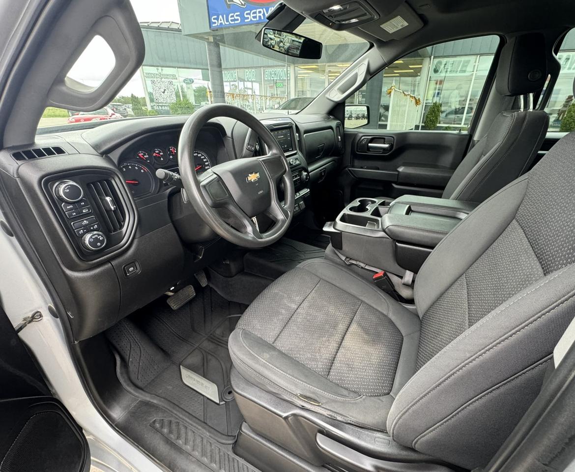 2022 Chevrolet Silverado 1500 4WD Double Cab 147" Work Truck Photo