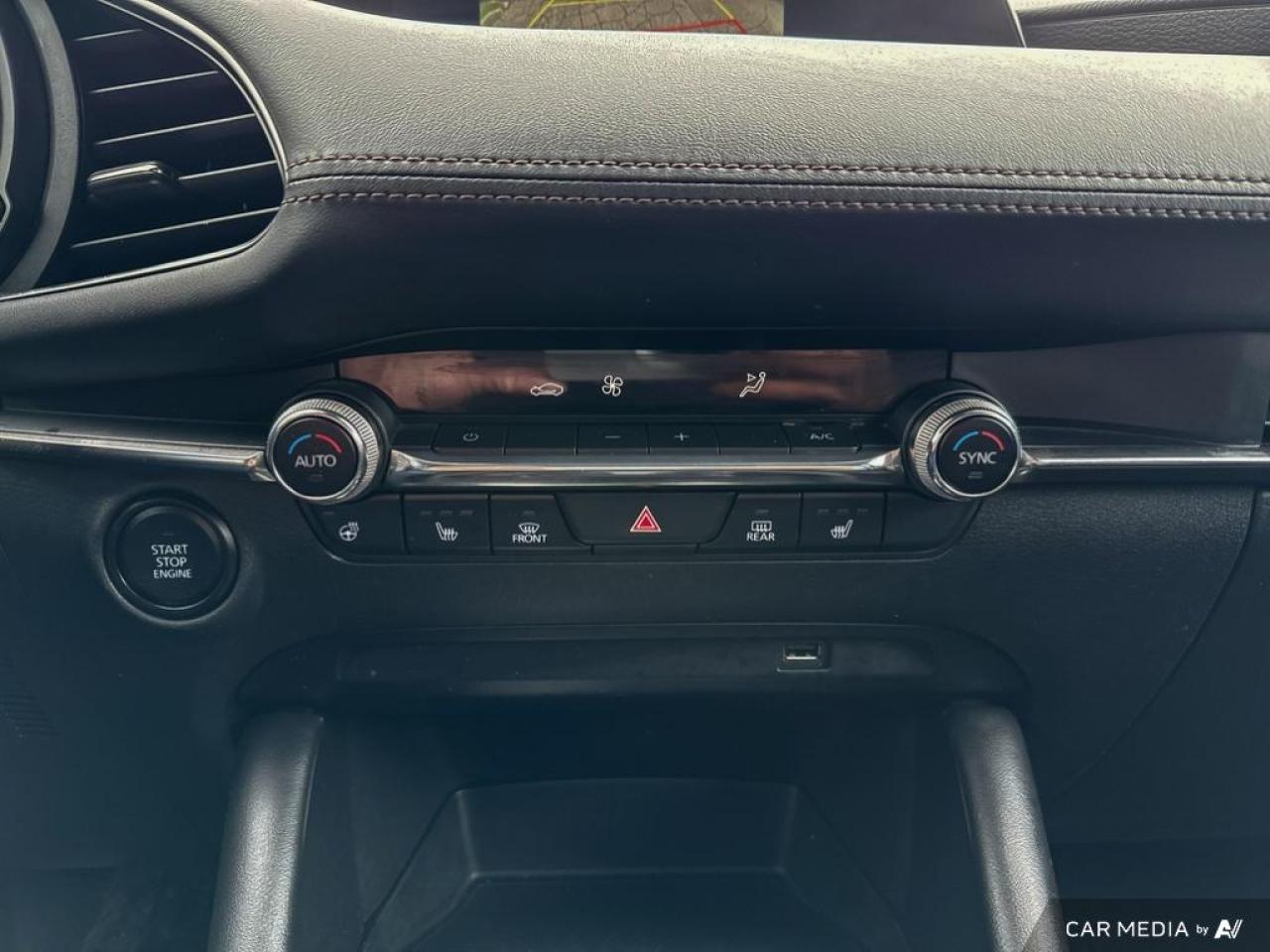 2021 Mazda MAZDA3 GS / NO ACCIDENTS / LEATHER / SUNROOF / HTD SEATS - Photo #18