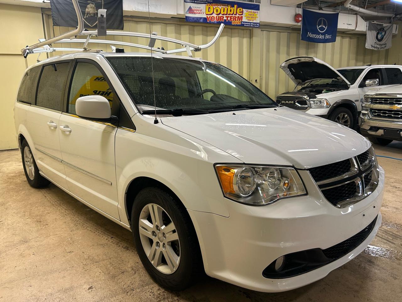 2017 Dodge Grand Caravan Crew - Photo #6