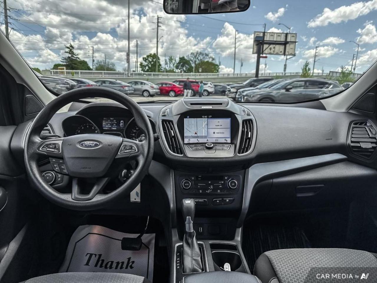2017 Ford Escape SE / NAV / HEATED SEATS / BLUETOOTH / DUAL CLIMATE - Photo #12
