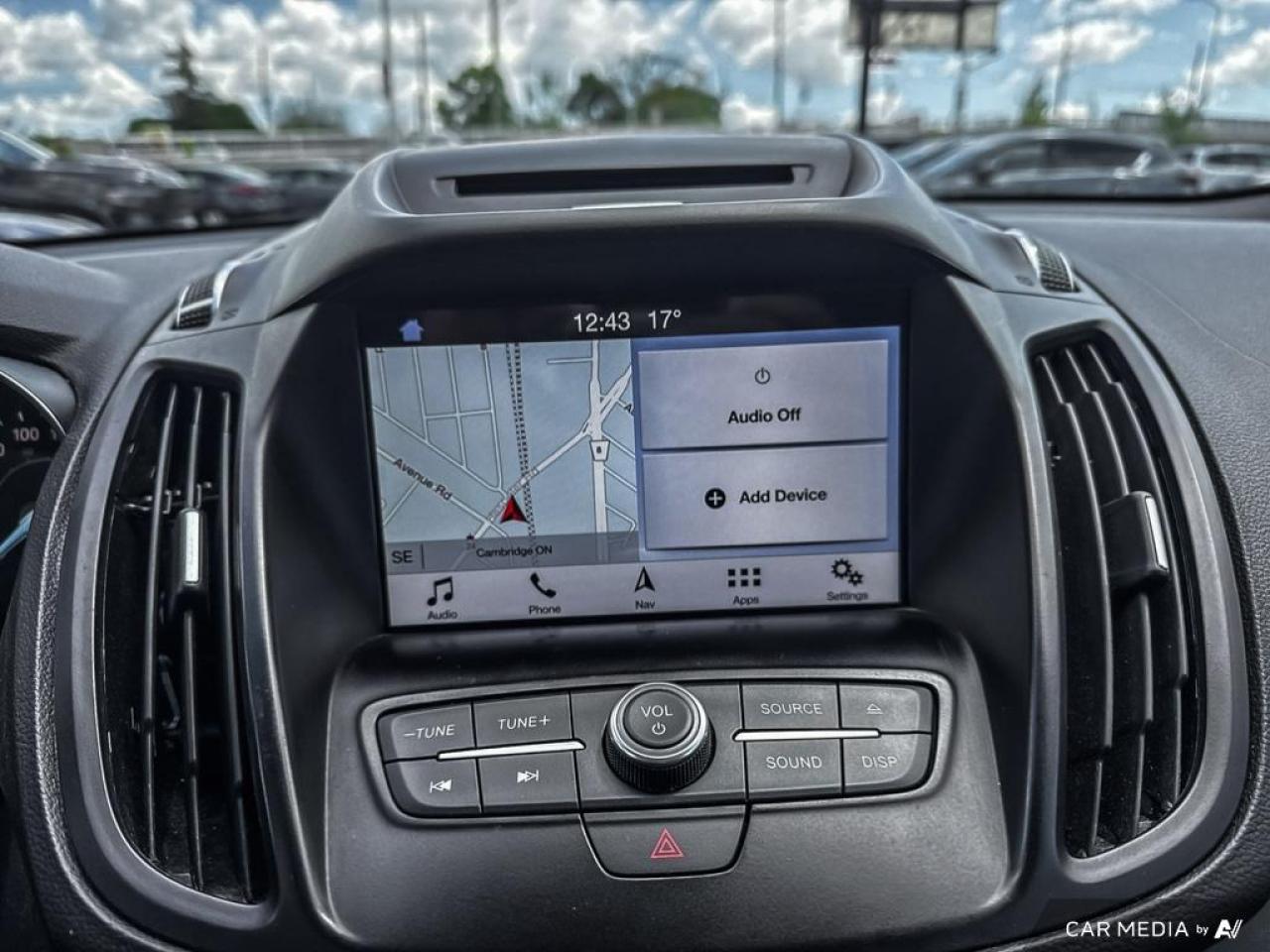 2017 Ford Escape SE / NAV / HEATED SEATS / BLUETOOTH / DUAL CLIMATE - Photo #15