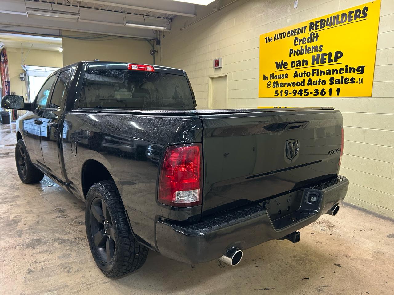 2017 RAM 1500 Express - Photo #4