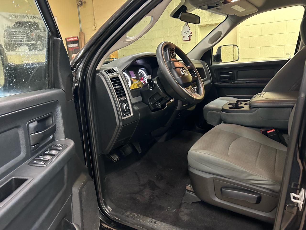 2017 RAM 1500 Express - Photo #8