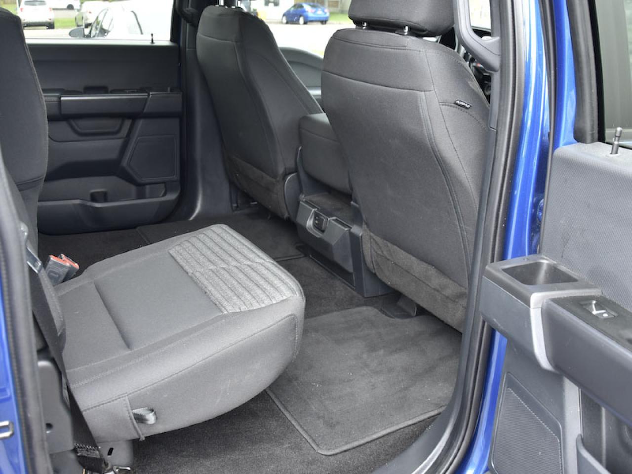 2022 Ford F-150 STX 4WD SuperCrew 5.5' Box - Photo #6