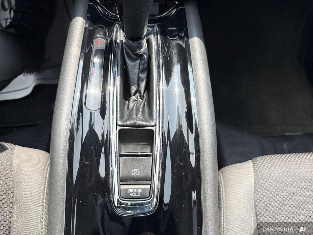2021 Honda HR-V SPORT / AWD / SUNROOF / BLUETOOTH / AUTO - Photo #18