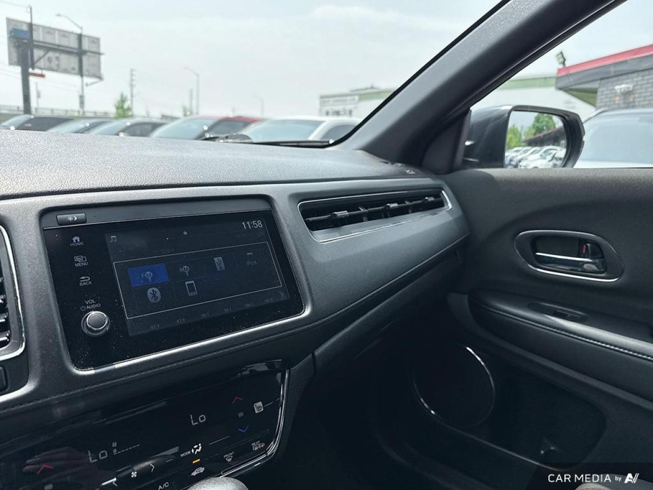 2021 Honda HR-V SPORT / AWD / SUNROOF / BLUETOOTH / AUTO - Photo #19