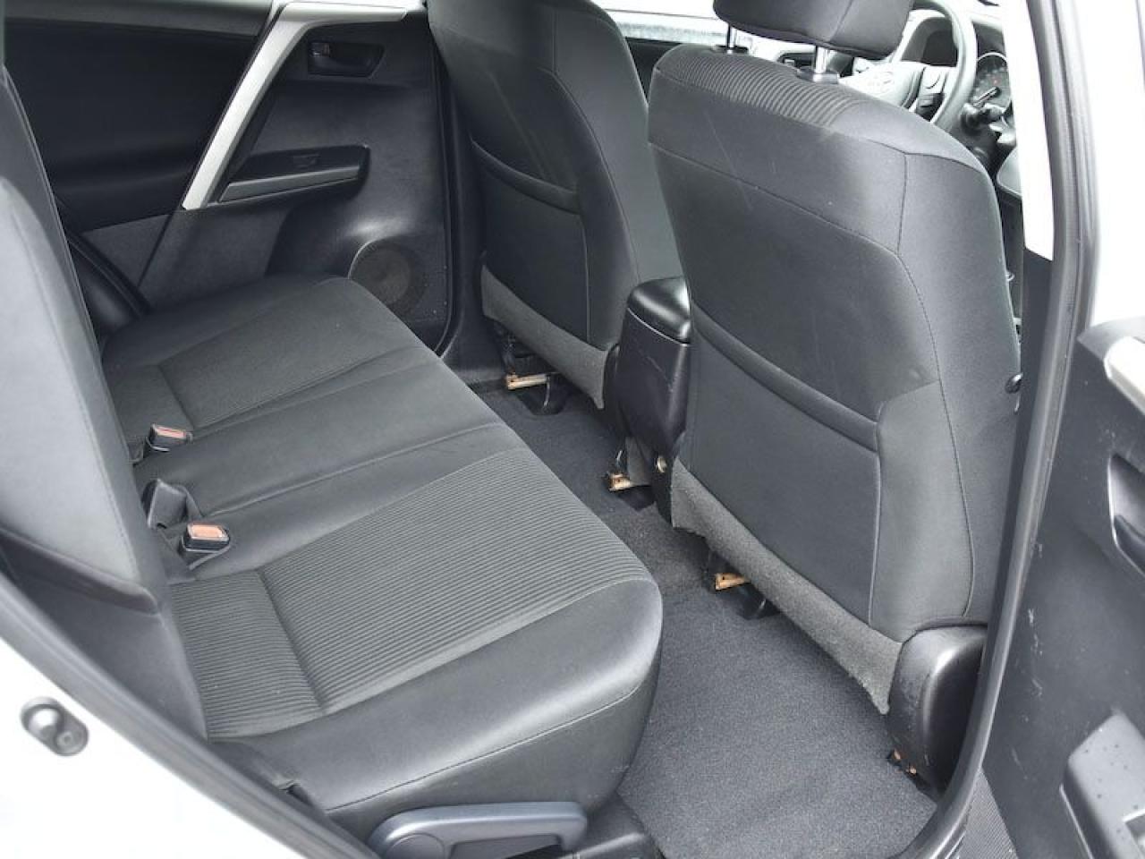2016 Toyota RAV4 FWD 4dr LE - Photo #6