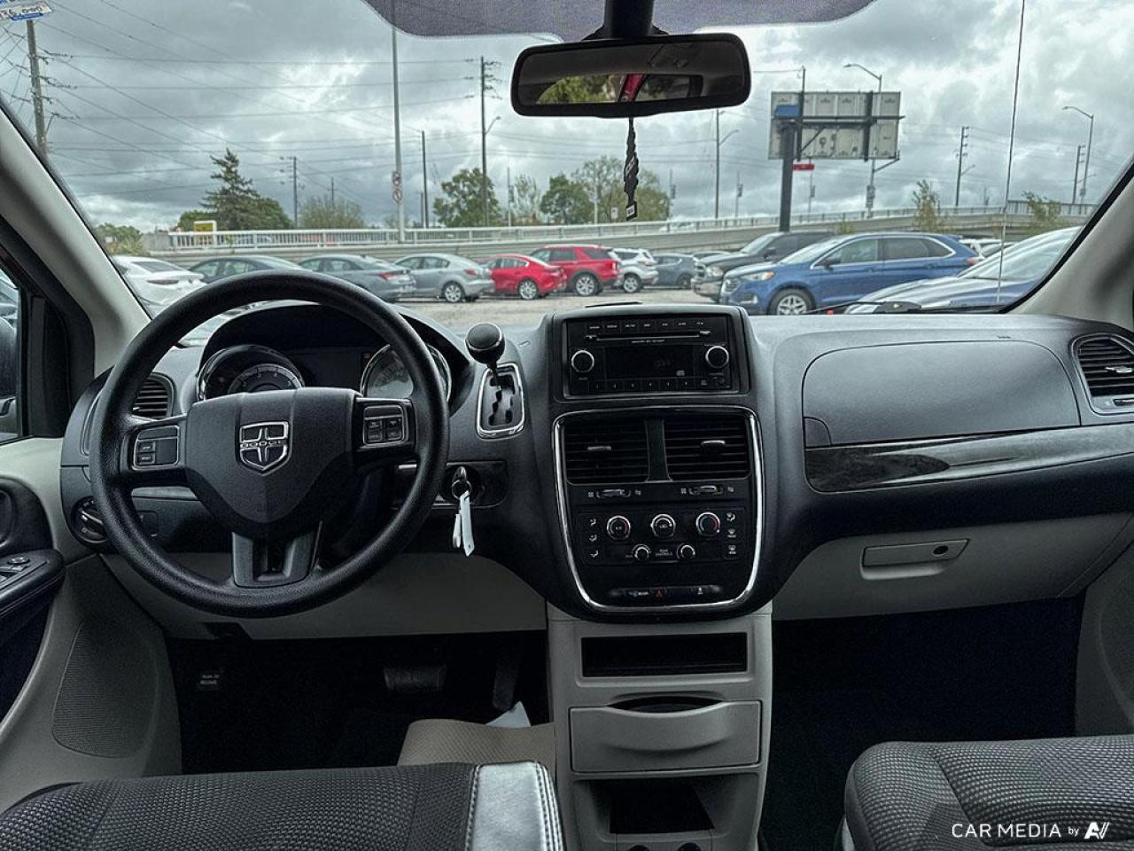 2020 Dodge Grand Caravan SE / NO ACCIDENTS / 3RD ROW STOW 'N GO / CRUISE - Photo #21