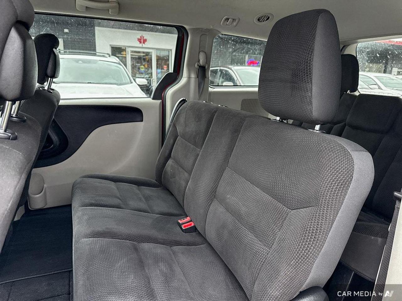 2020 Dodge Grand Caravan SE / NO ACCIDENTS / 3RD ROW STOW 'N GO / CRUISE - Photo #18