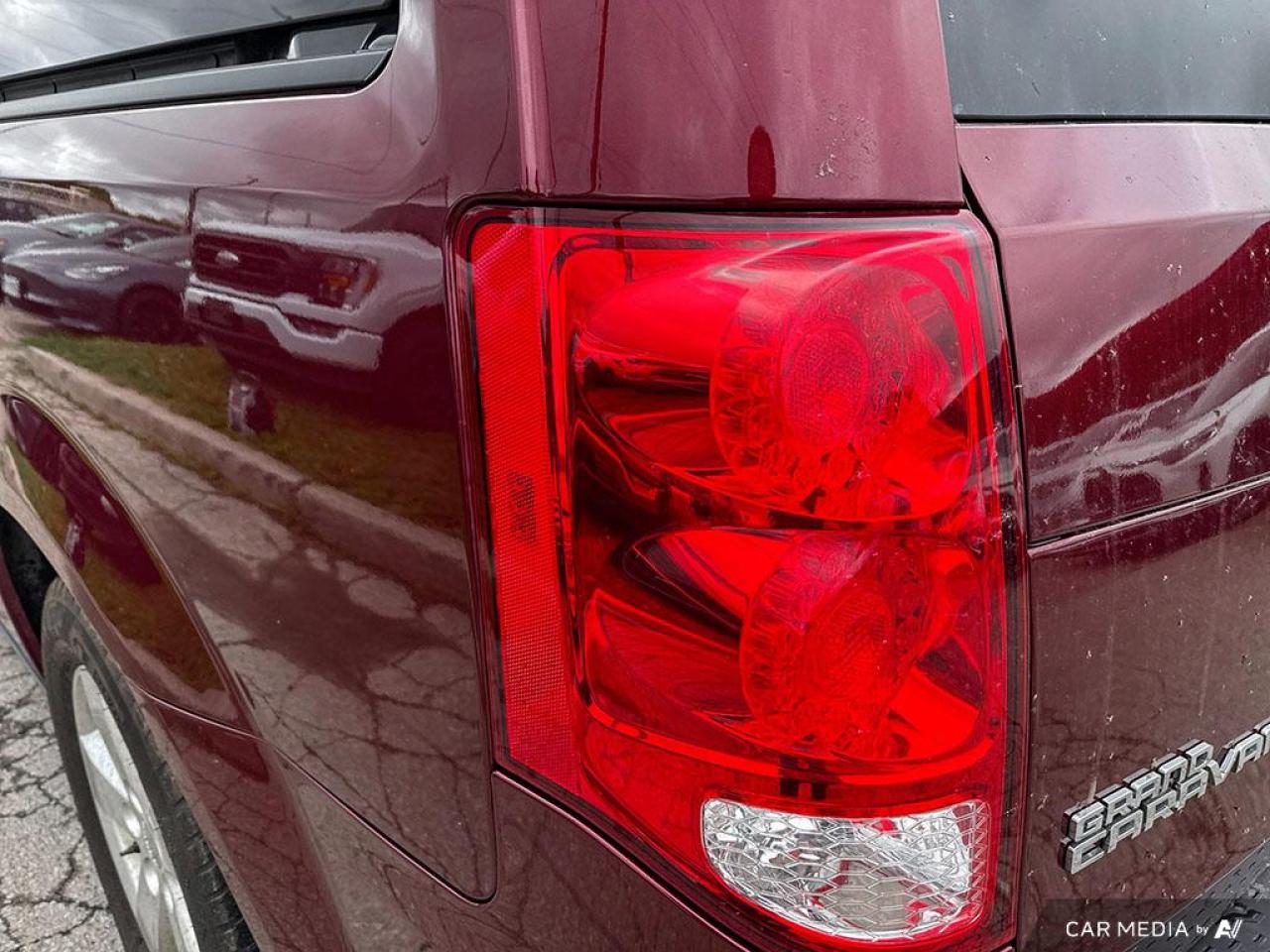 2020 Dodge Grand Caravan SE / NO ACCIDENTS / 3RD ROW STOW 'N GO / CRUISE - Photo #8