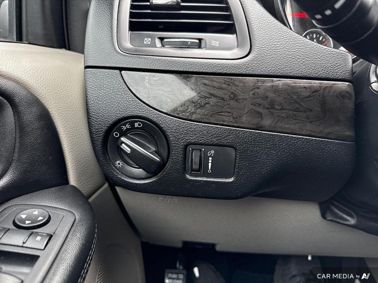 2020 Dodge Grand Caravan SE / NO ACCIDENTS / 3RD ROW STOW 'N GO / CRUISE - Photo #20