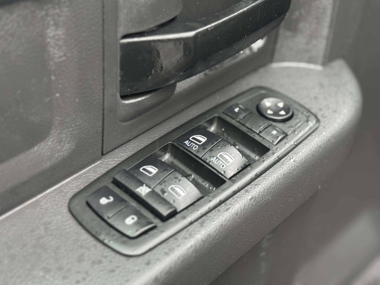 2012 RAM 1500 ST - Photo #21