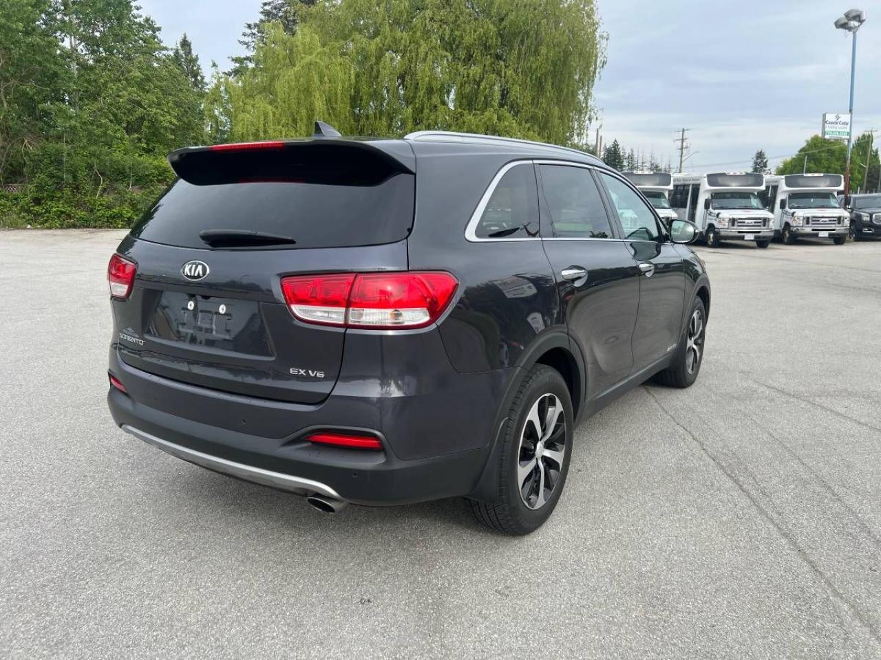 2019 Kia Sorento EX V6 - Photo #8