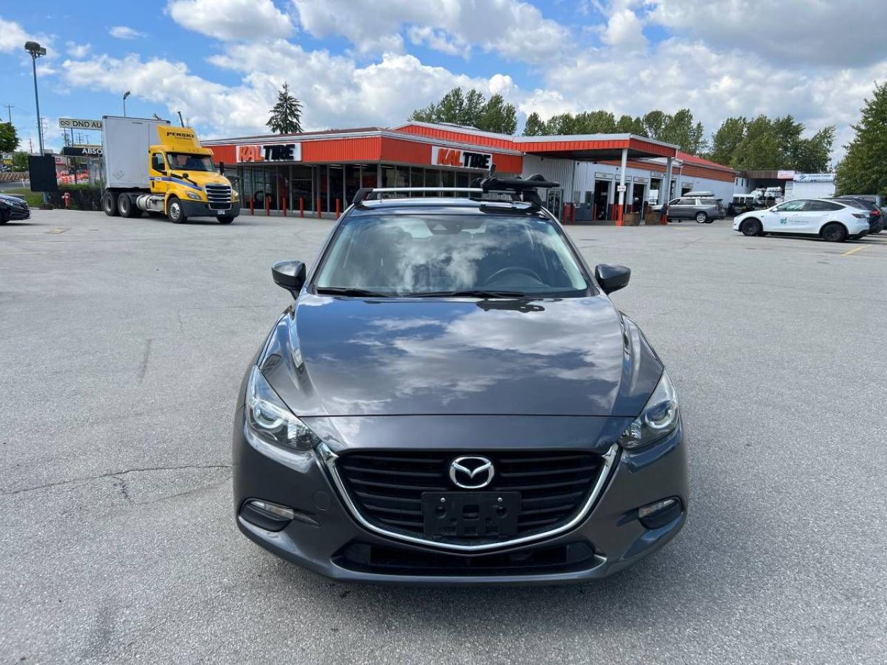 2018 Mazda MAZDA3 GS - Photo #4