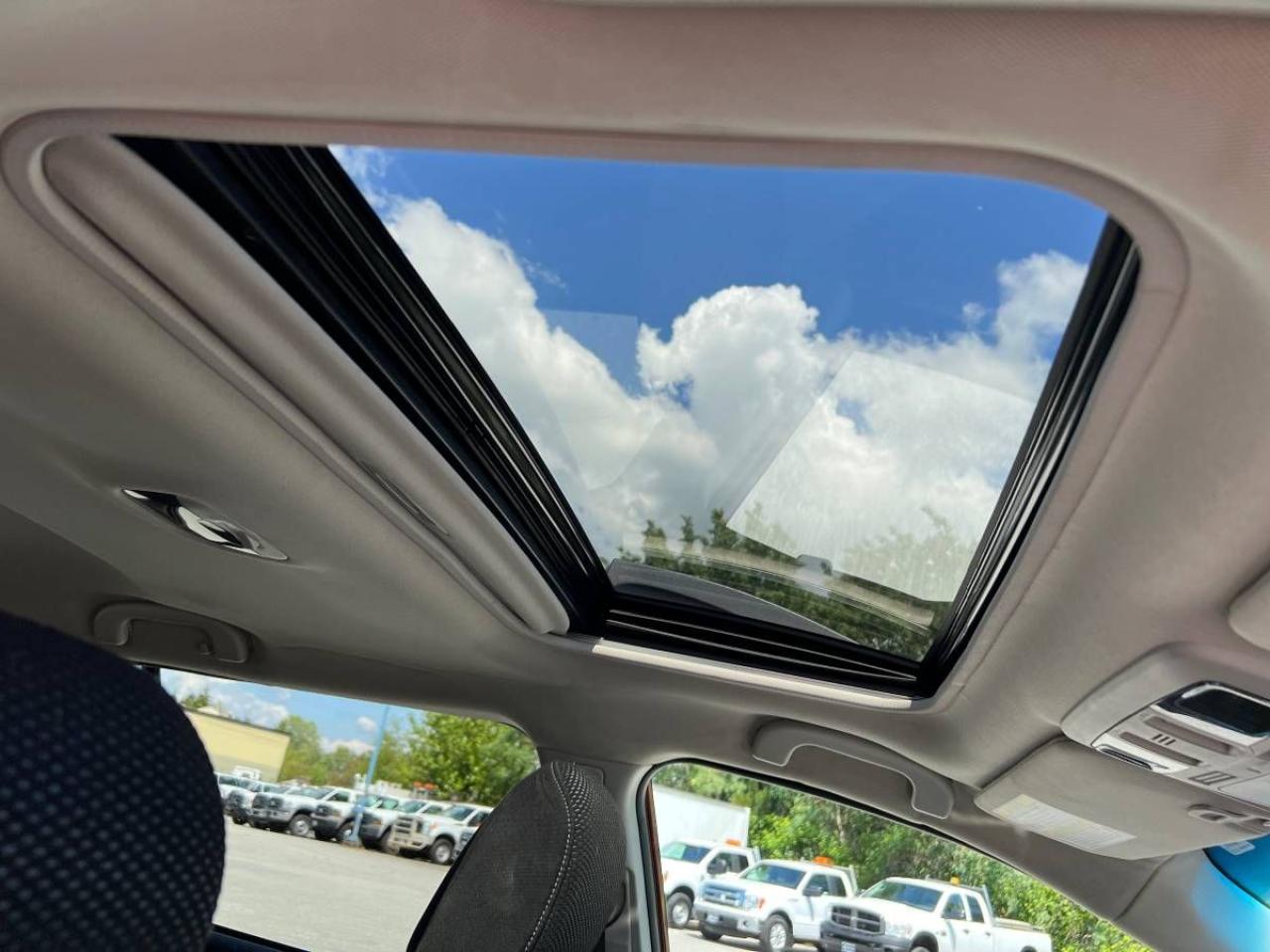 2018 Subaru Outback 2.5i Touring - Photo #11