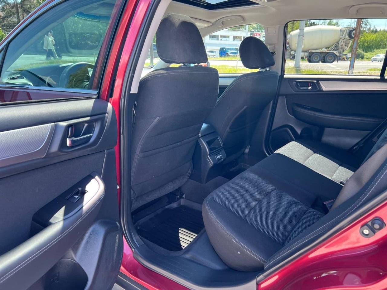 2018 Subaru Outback 2.5i Touring - Photo #14