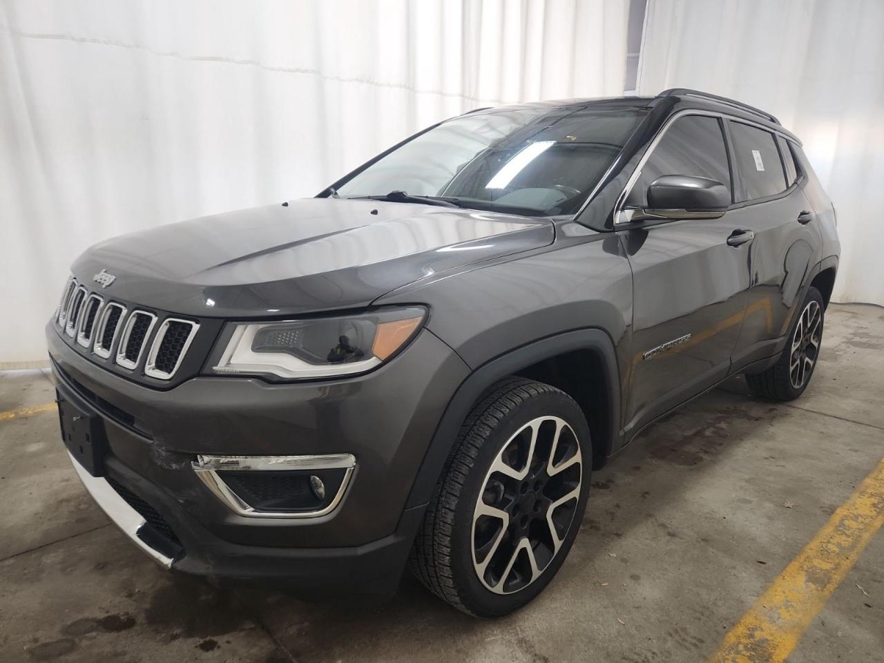 Used 2021 Jeep Compass LIMITED 4WD / Leather / Navi / Pano Roof for sale in Mississauga, ON