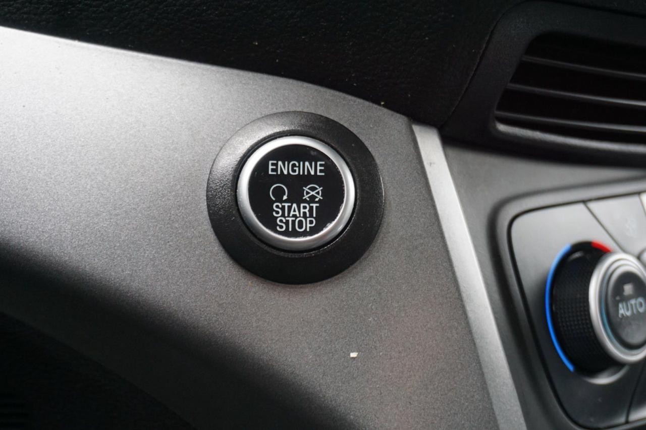 2019 Ford Escape 2.0L SEL 4WD CERTIFIED *ACCIDENT FREE*FORD MAINTAIN* CAMERA BLUETOOTH LEATHER HEATED SEATS CRUISE ALLOYS - Photo #26
