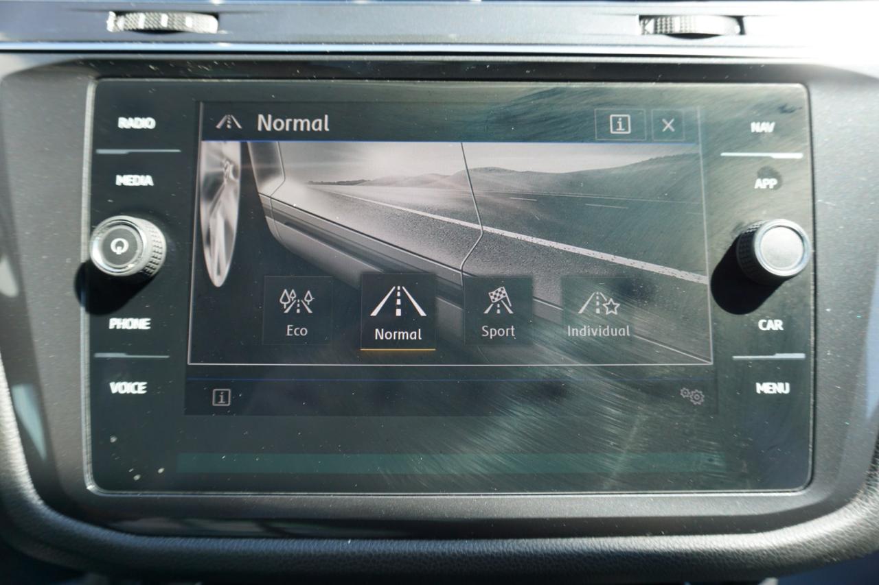2019 Volkswagen Tiguan HIGHLINE-R TYPE AWD CERTIFIED *ACCIDENT FREE*V. MAINTAIN* NAV CAMERA BLUETOOTH LEATHER HEATED SEATS PANO ROOF CRUISE ALLOYS - Photo #35