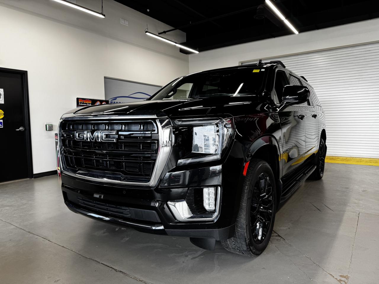 Used 2023 GMC Yukon SLE for sale in London, ON