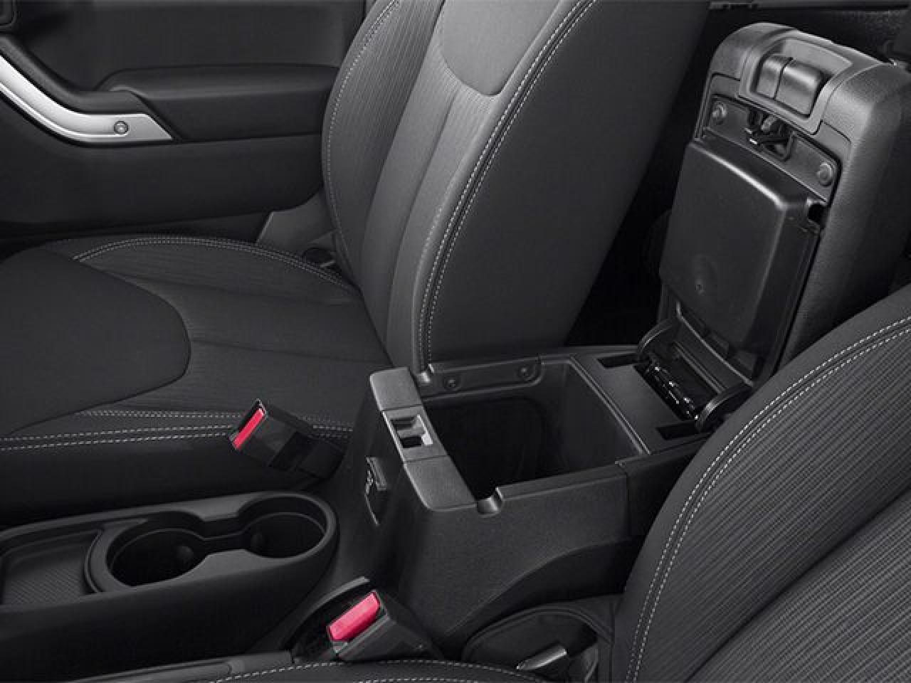2014 Jeep Wrangler Sahara Photo