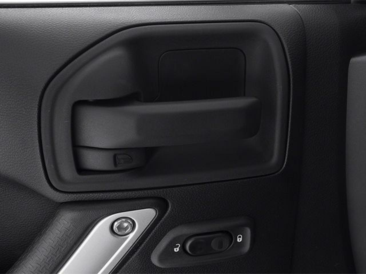 2014 Jeep Wrangler Sahara Photo