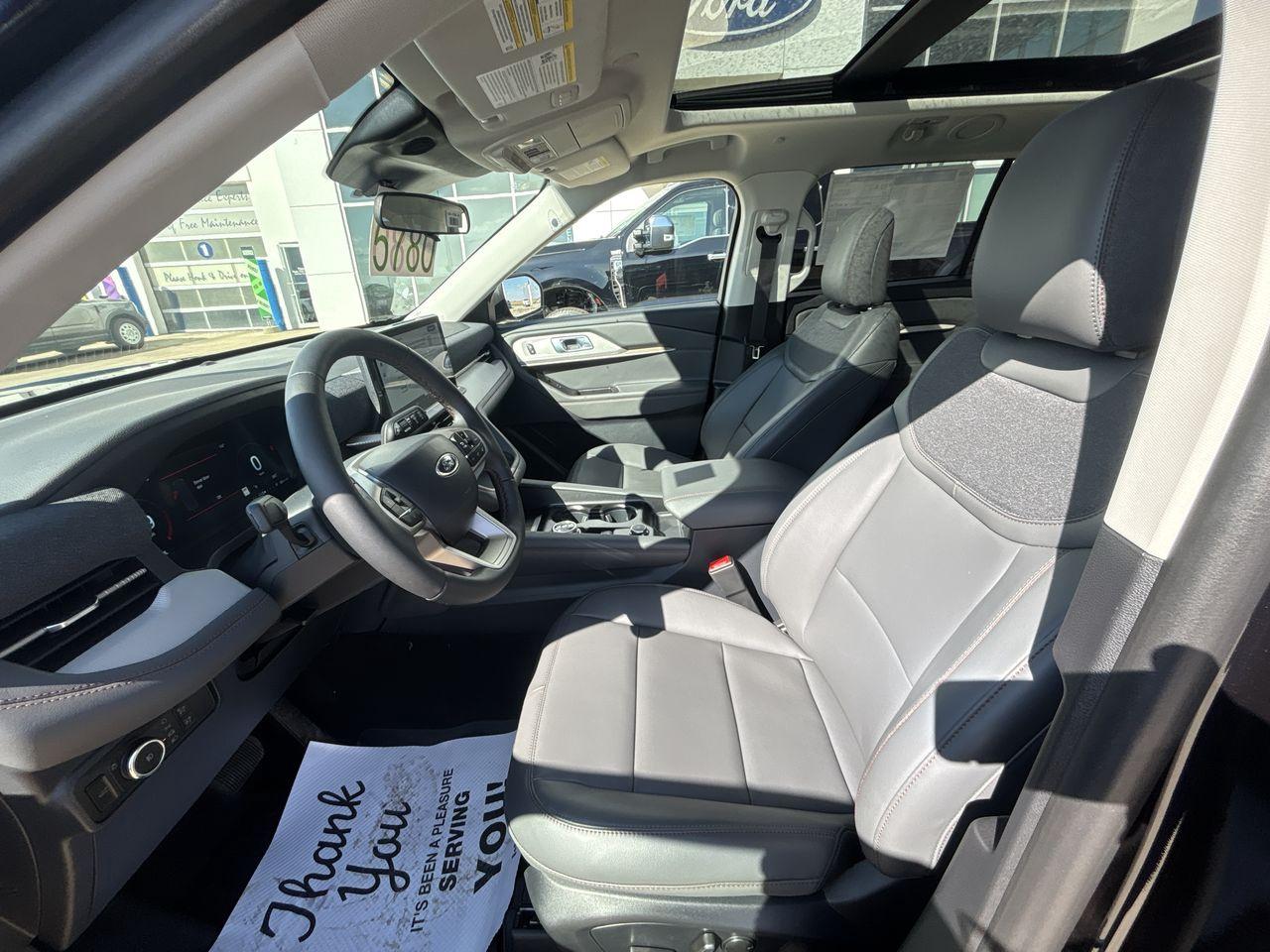2025 Ford Explorer ACTIVE 4WD Photo5