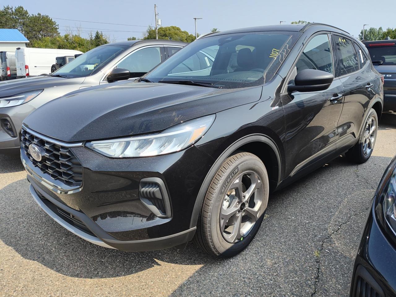 New 2025 Ford Escape 4DR ST LINE for sale in Pembroke, ON