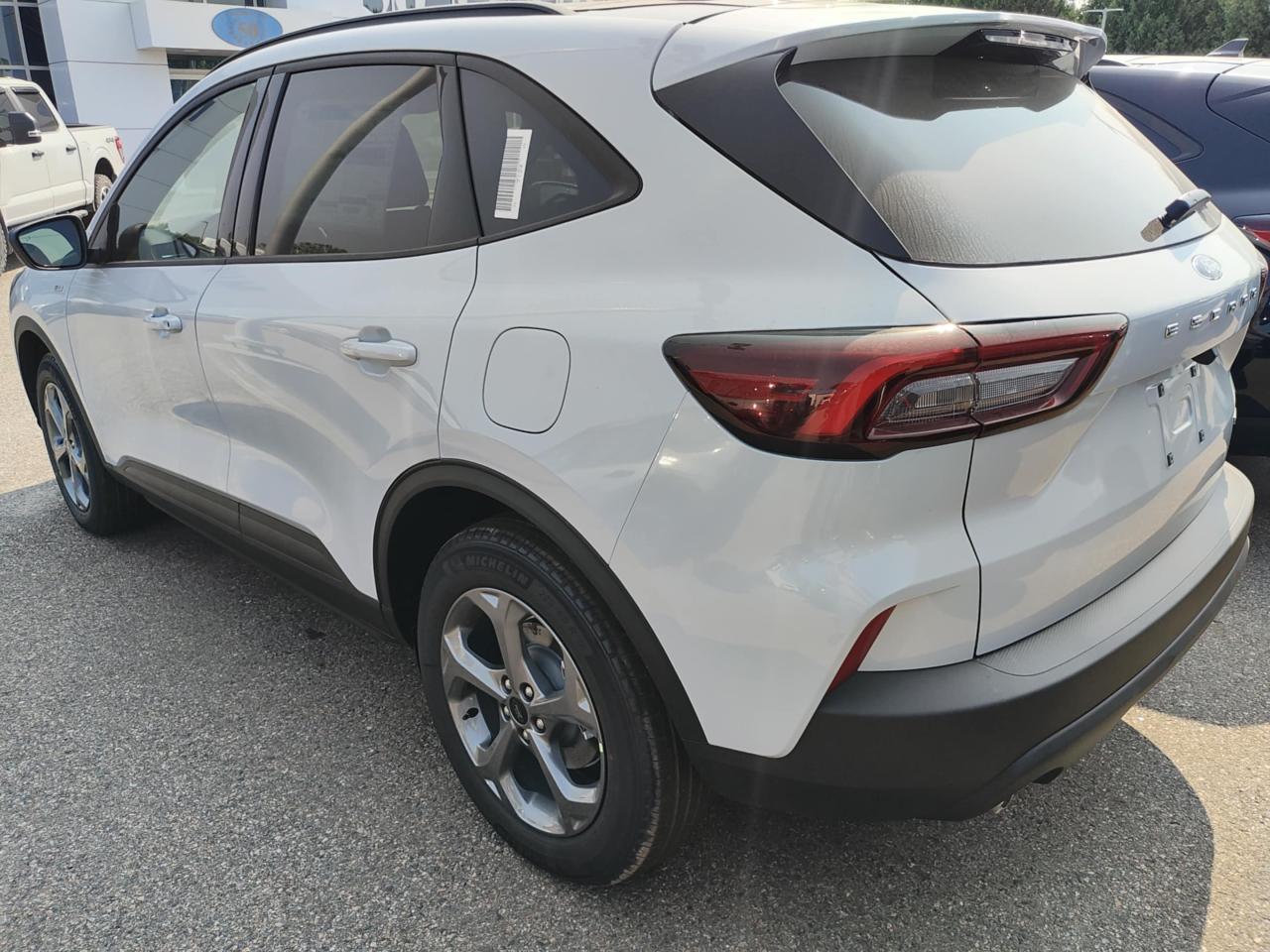 2025 Ford Escape 4DR ST LINE