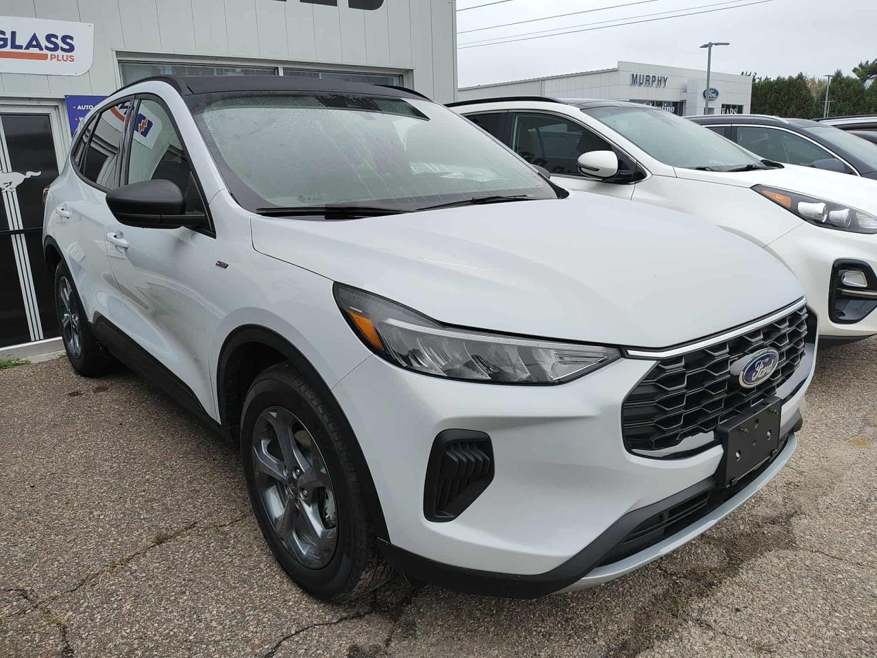 2025 Ford Escape 4DR ST LINE